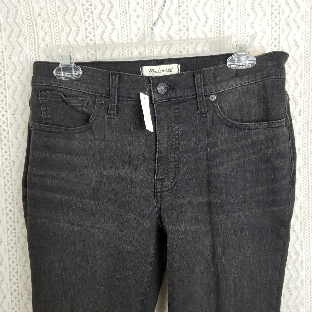 Madewell 9" High Rise Skinny Destressed Raw Hem - Picture 3 of 10